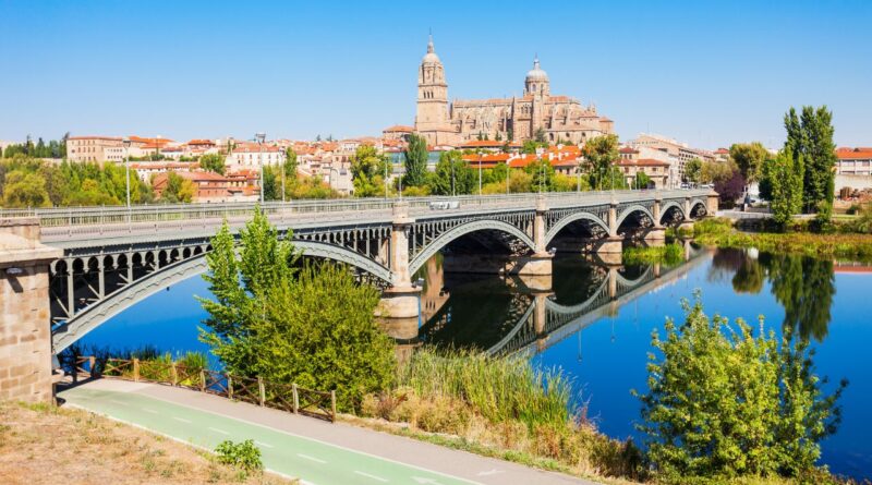 Diez rutas urbanas para disfrutar del otoño en Salamanca: naturaleza, historia y salud en cada paso